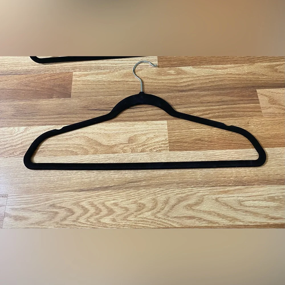 Black Velvet Hangers Set 15